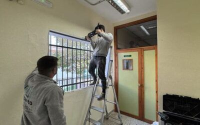 Sustitución de las ventanas del Colegio Joaquín Herrera de Nerja.