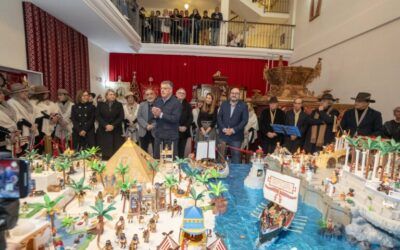 Inaugurados los Belenes de las Cofradías del Resucitado y Nazareno