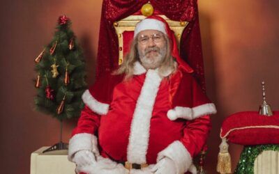 Hoy Papá Noel recorre las calles de Nerja en una mágica cabalgata
