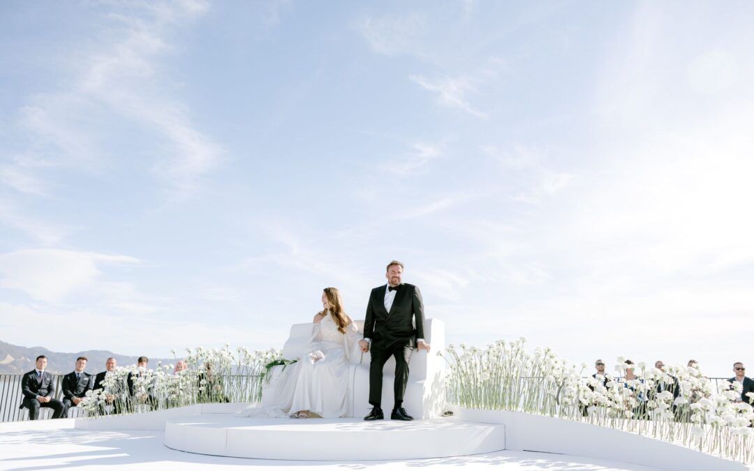 Primera boda civil en el Balcón de Europa de Nerja