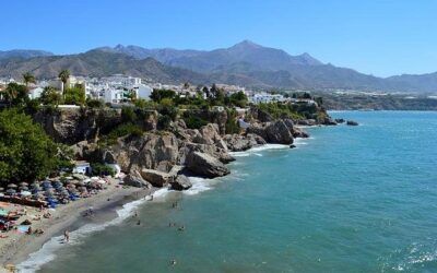 National Geographic destaca a Nerja y Maro, entre las playas más bonitas de Andalucía