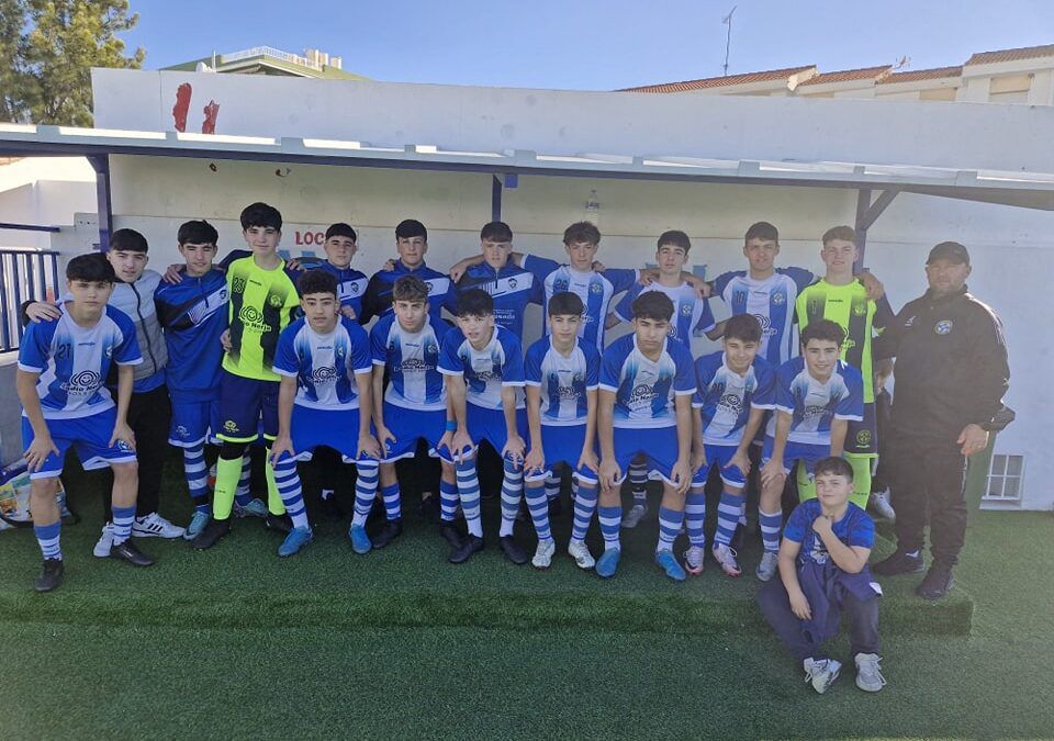 El Cadete A del CD Nerja se coloca líder de su categoría