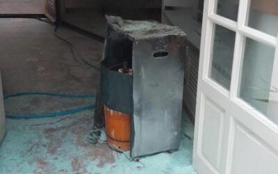 Una explosión de butano provoca un incendio en Nerja