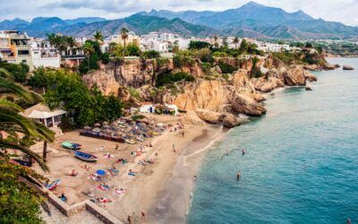 Nerja, el destino andaluz que enamora a los británicos