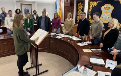 Ángela Aponte toma posesión como concejala en el Ayuntamiento de Nerja
