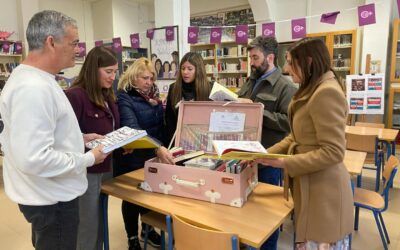 La Maleta Viajera de la Igualdad hizo parada en el Instituto Sierra Almijara