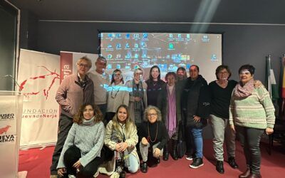 Nerja reflexiona sobre la corresponsabilidad en los cuidados en una conferencia de Ángeles Caballero