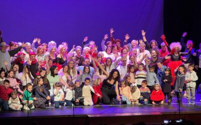 El teatro y la igualdad emocionan en Nerja
