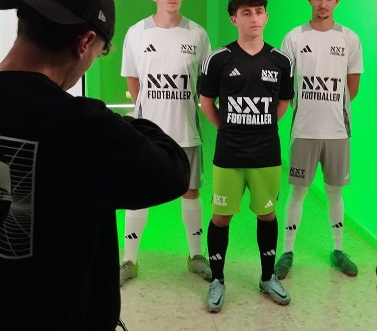 Jugadores del CD Nerja dan el salto a la pantalla en un spot internacional