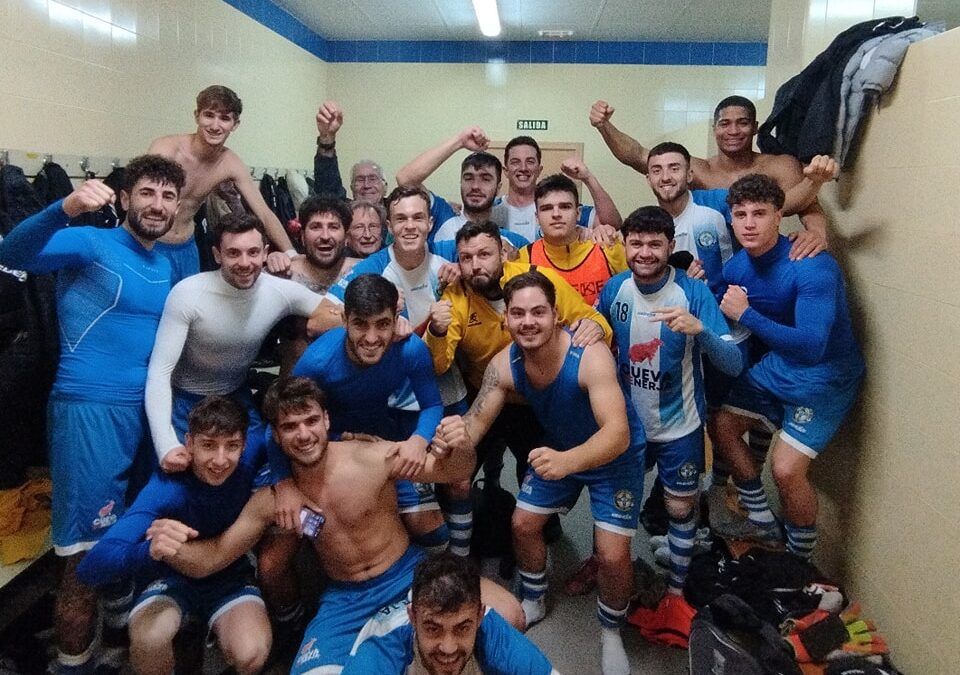 El CD Nerja se impone en Riogordo y sigue en la zona alta