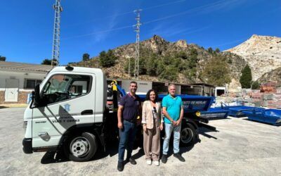 Nerja renueva su flota de mantenimiento urbano con una nueva incorporación