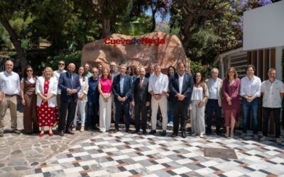 Nerja se une a la candidatura de cuevas paleolíticas a Patrimonio Mundial