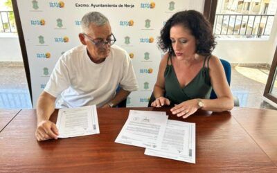 El Ayuntamiento de Nerja muestra su respaldo a los pescadores de la Playa de Burriana