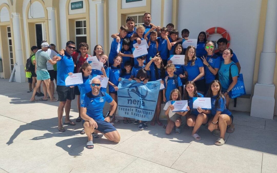 Once podios para la Escuela de Natación de Nerja en Benalmádena