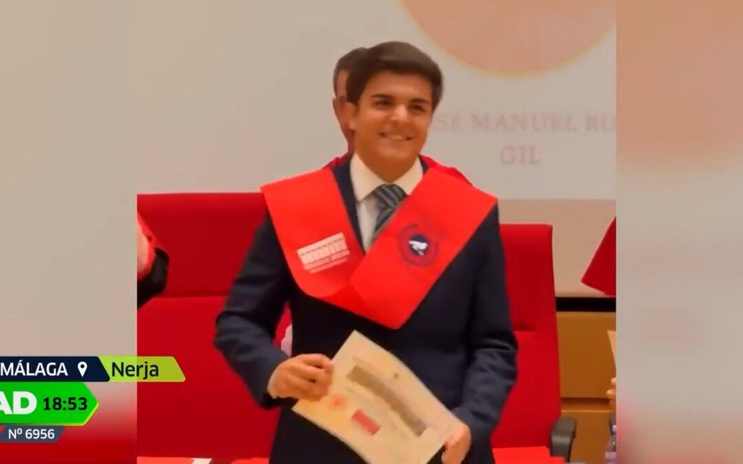 El nerjeño Antonio Rico culmina Derecho con 38 matrículas de honor