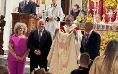 Nerja acompaña al párroco Antonio Jesús Carrasco en sus 25 años de sacerdocio