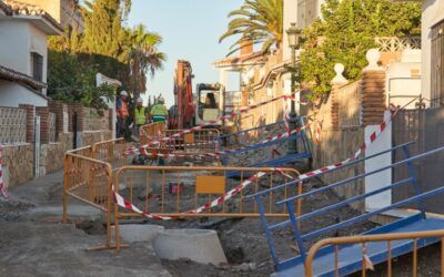 Visita del alcalde a las obras de la calle Torres Viejas de Macaca