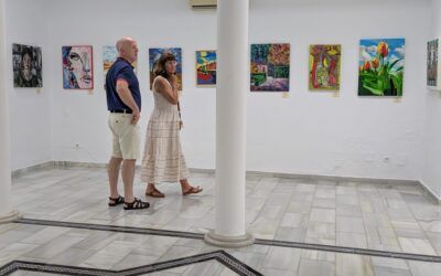 La Sala de Calle Cristo acoge una exposición solidaria con obras de 54 artistas