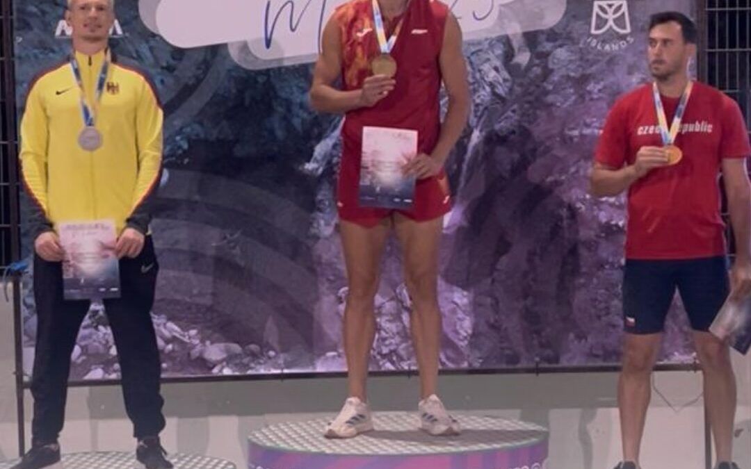 Dos medallas europeas para los atletas máster del Nerja Atletismo