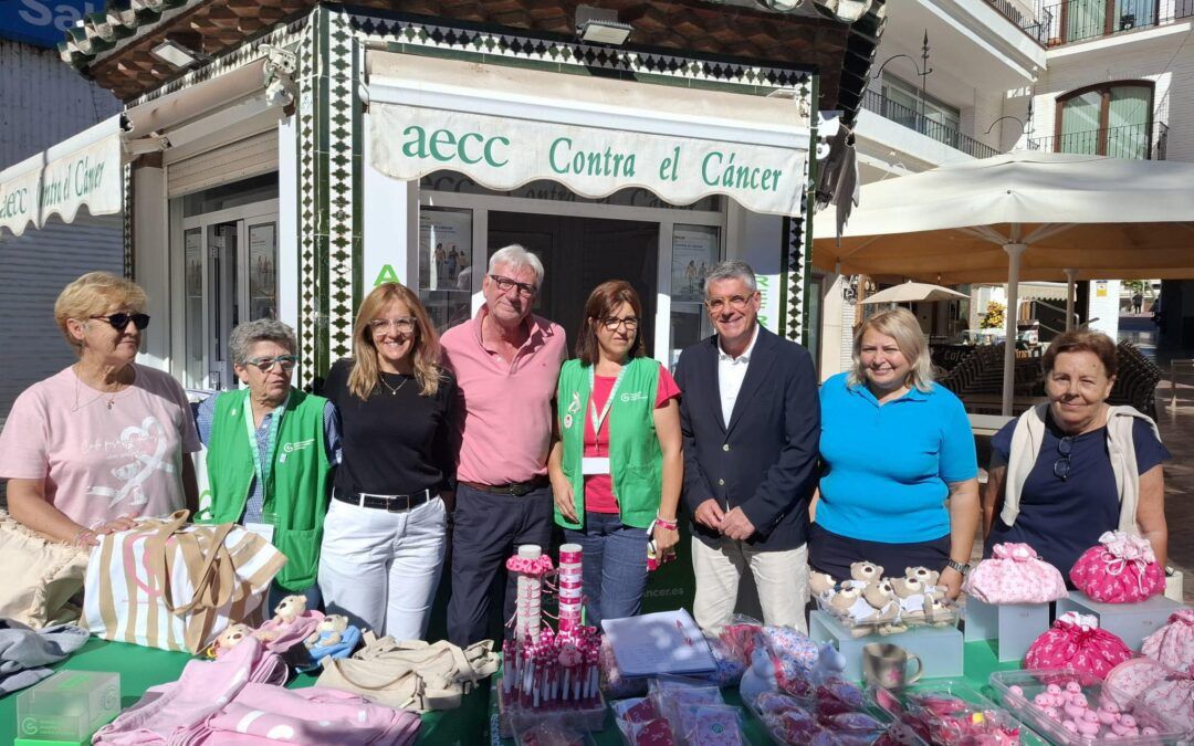 Nerja reafirmó su compromiso en la lucha contra el cáncer de mama