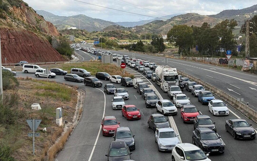 Nerja exige mejoras urgentes para garantizar la movilidad en la provincia