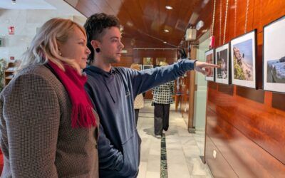 El joven nerjeño Víctor Fernández expone su mirada fotográfica en el CCVN