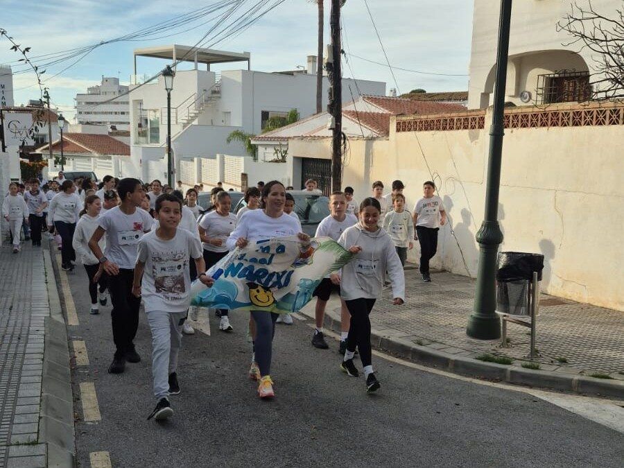 El colegio Narixa une deporte y solidaridad por la paz y la infancia