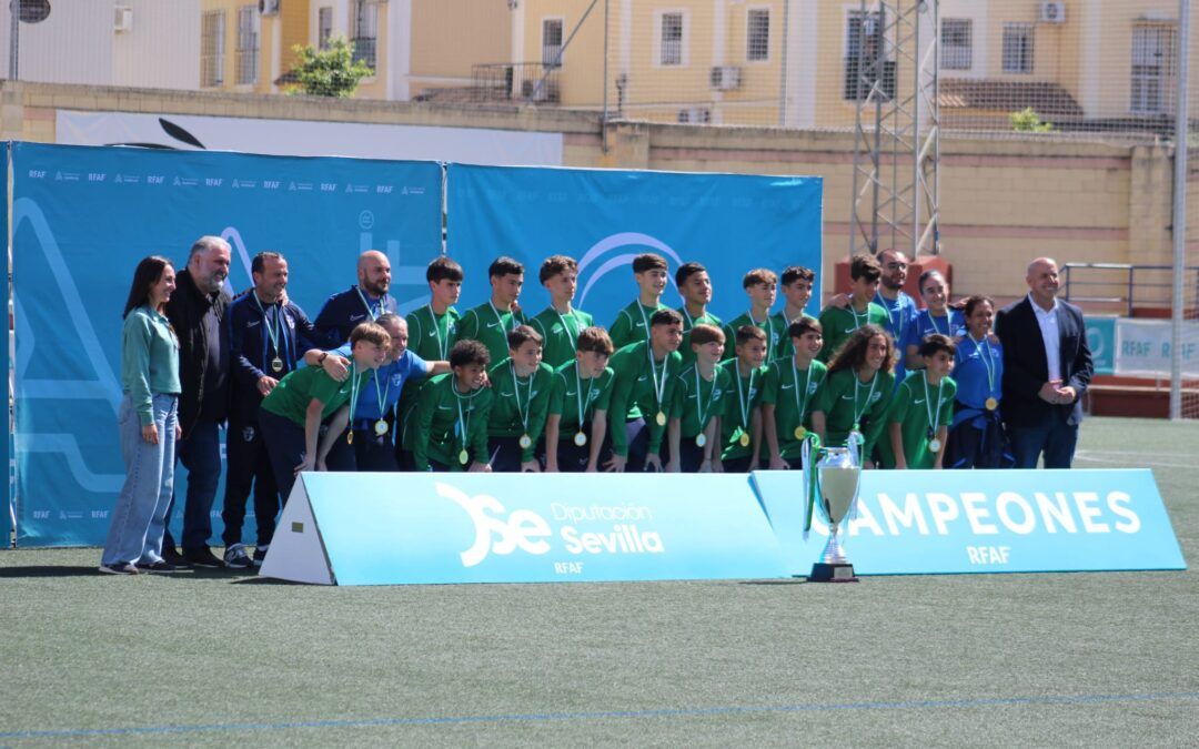 Omar Senes y Mateo Bautista llevan el nombre de Nerja a lo más alto en Andalucía