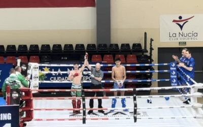 Nerja celebra a lo grande: Pablo Aragón, campeón de España junior de kick boxing
