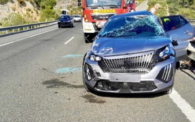 Accidente en la A-7 a su paso por Nerja con un único vehículo implicado