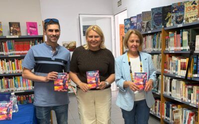 Miguel E. Sánchez Robledo presenta en Nerja su emotivo libro “Tras la línea azul