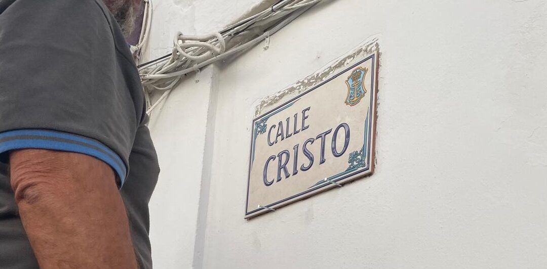 La calle Almirante Ferrándiz pasa a denominarse oficialmente calle Cristo