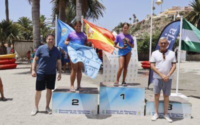 Aitor Saborito y Carolina Ruiz se imponen en la Travesía a Nado de Nerja 2026