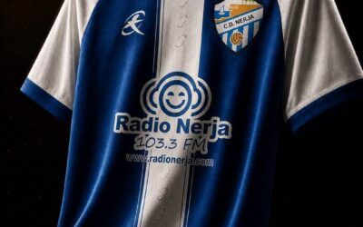El CD Nerja estrena imagen con el respaldo de Radio Nerja 103.3, KeDeke Sports y el Málaga CF.