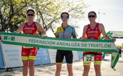 El Ayuntamiento felicita a María Narváez por su trayectoria deportiva
