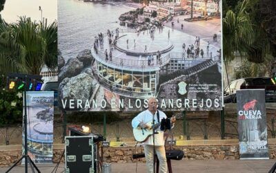 Manuel con Aire y Compás puso ritmo a una nueva noche de Verano en los Cangrejos