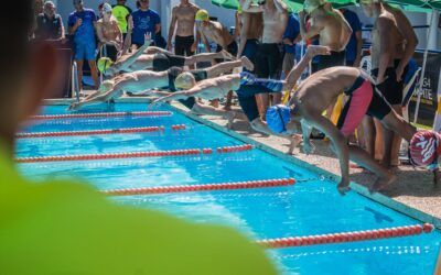 Nerja reúne a 180 nadadores en la final del Circuito Provincial de Natación de Verano