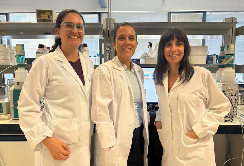 Investigadores descubren en la Cueva de Nerja una nueva pista sobre el origen de la dolomita