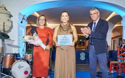 Cynthia Martín emociona con un pregón muy nerjeño en el arranque de la Feria