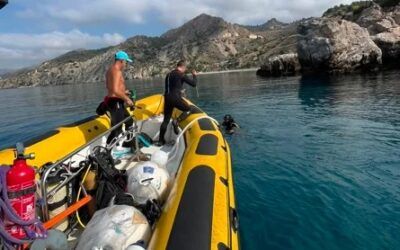 Tres nuevos fondeos ecológicos protegen los fondos marinos de Maro frente a las anclas